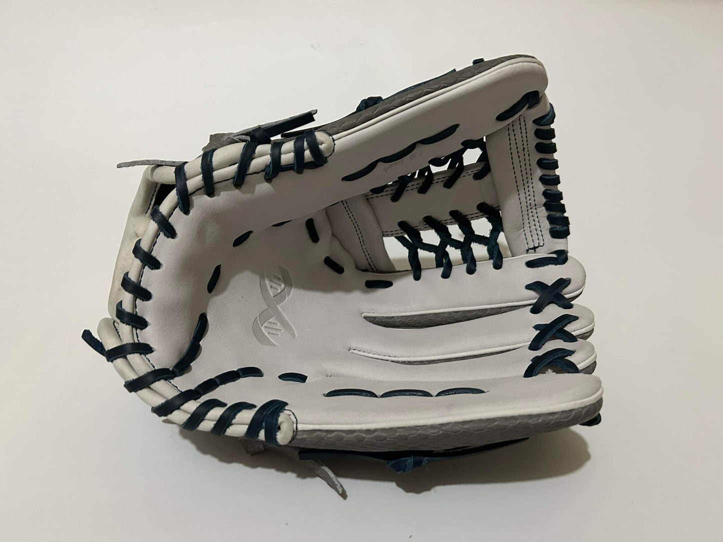 DNA CUSTOM FIELDING GLOVE